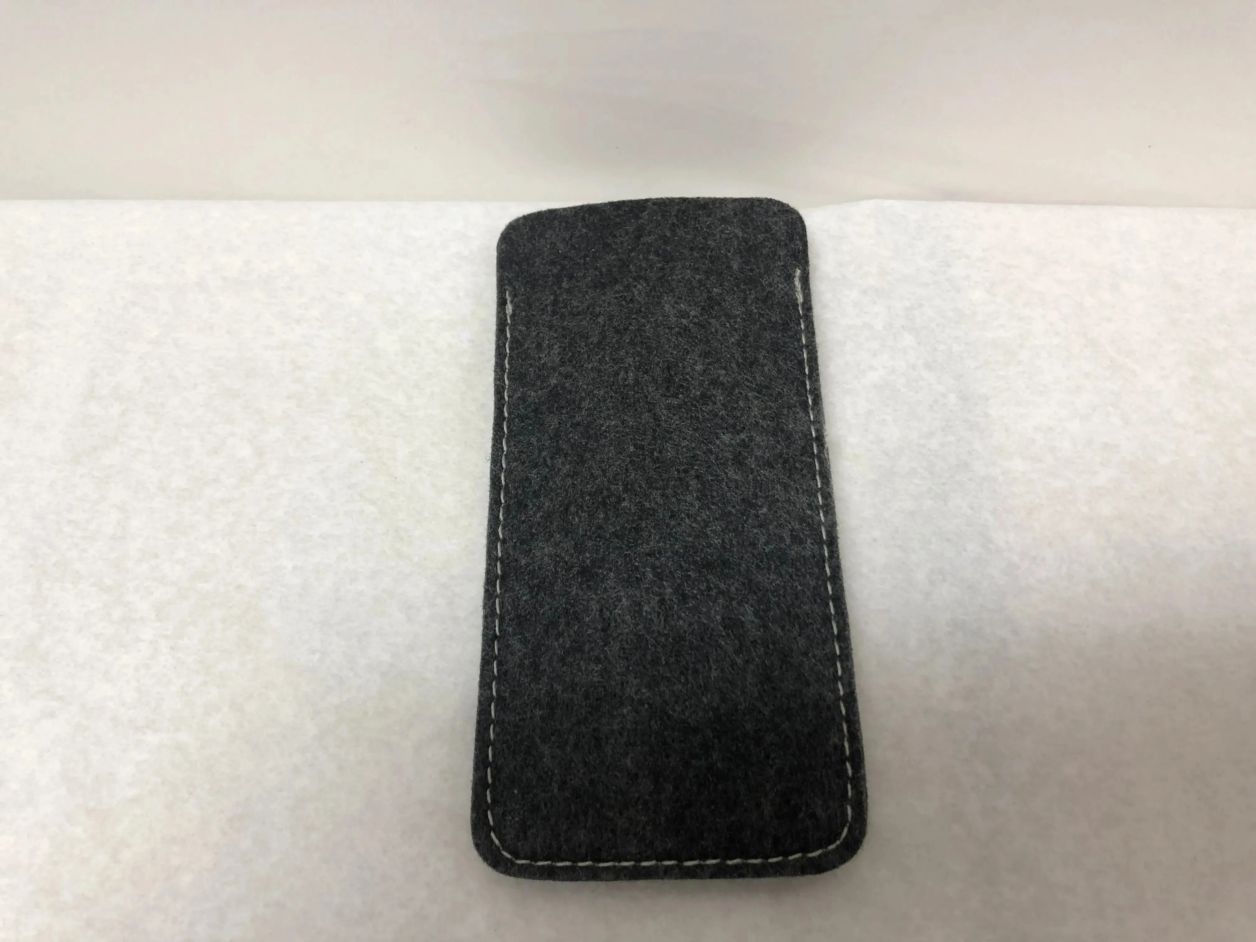 Adin Thomas Grey Optical Eyeglasses Soft Case | KMOPT-71