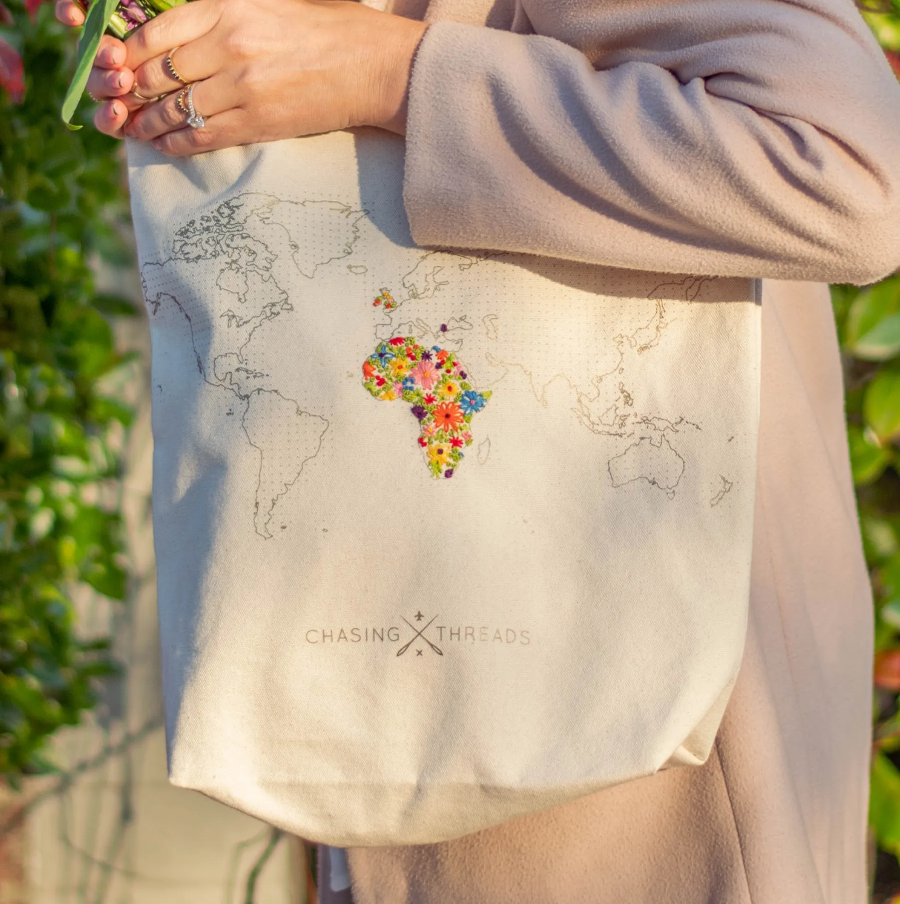 Chasing Threads : Stitch Where You've Been Tote Bag Kit - Natural Cotton